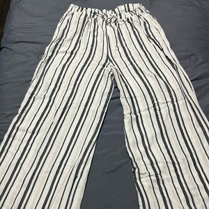 American Eagle White And Brown Loose Pants